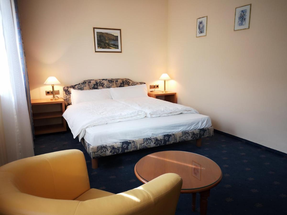 Landhotelullrich Baumholder Extérieur photo